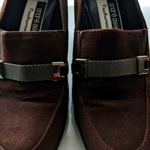 ANDRE ASSOUS Featherweights Pump Suede - Picture 5 of 11